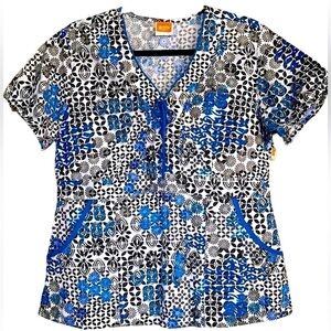 GRAFX Blue/Black/White Patchwork Lace-Up Babydoll Scrub Top, Size Medium,GUC.